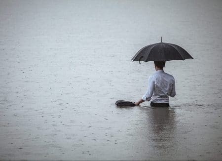 Karrierekiller: Diese 12 No-Gos kosten dich den Job Wer den sogenannten Büro-Knigge nicht beherrscht, katapultiert sich schneller ins Karriere-Aus als man „Entschuldigung“ sagen kann