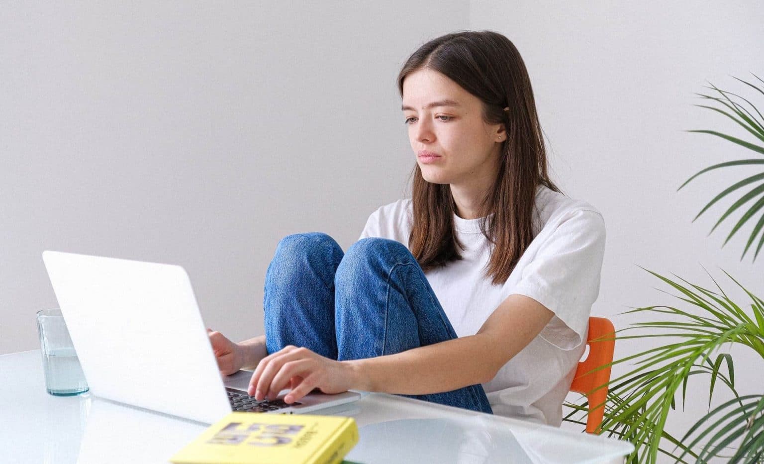Mehr als die Hälfte der Arbeitszeit durchschnittlich im Homeoffice zu verbringen, gefällt der Mehrheit der deutschen Vollzeit-Büroangestellten gar nicht