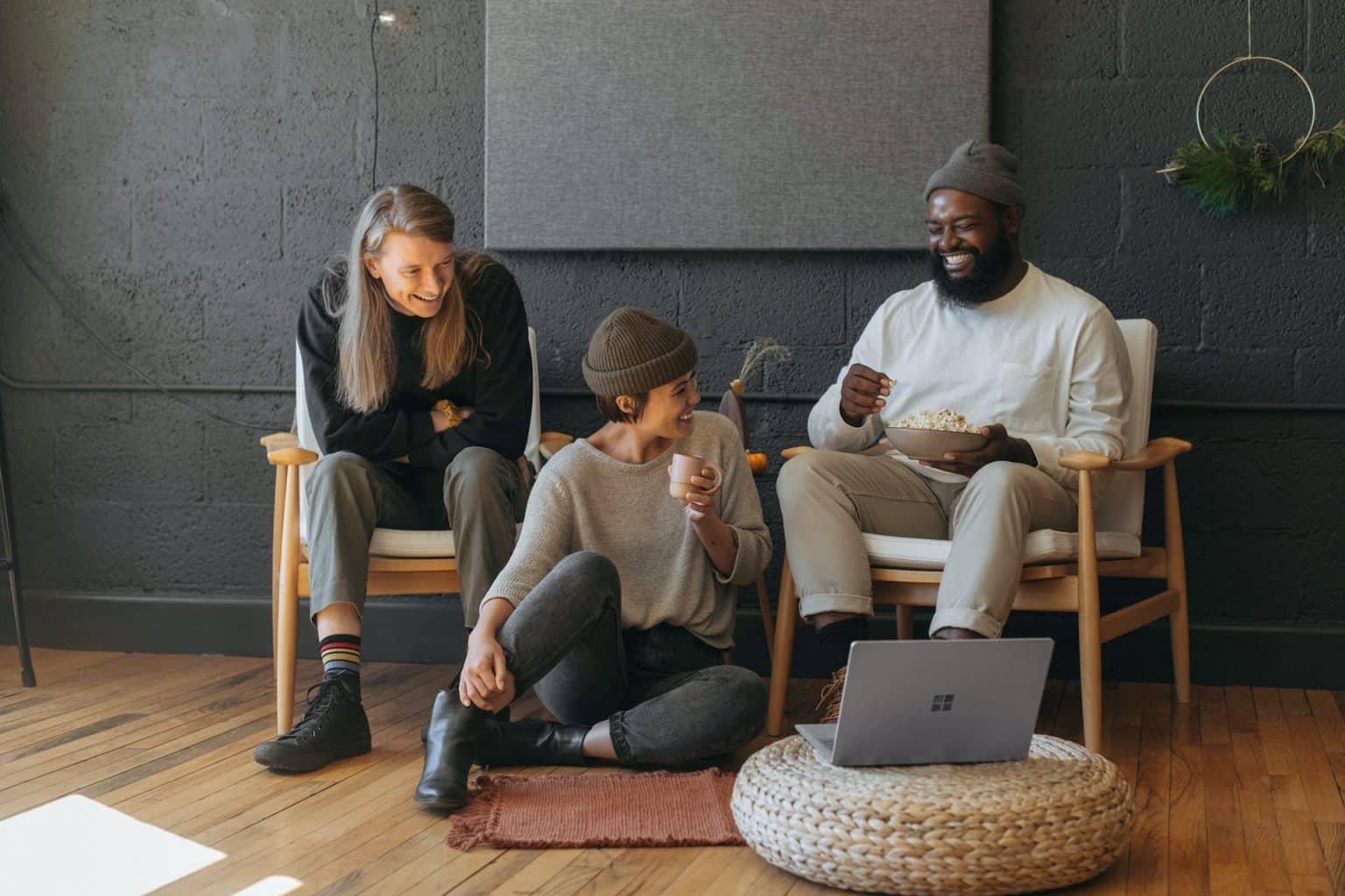 Die Generation Z und die Millenials kehren zurück ins Büro