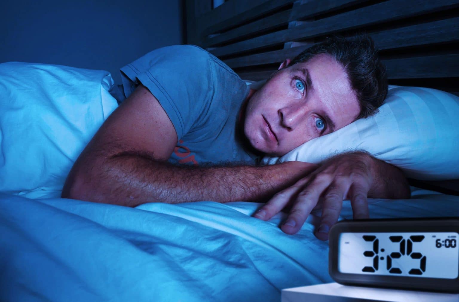 Schlafprobleme verstärken Stress. Umgekehrt kann Stress Schlafprobleme fördern