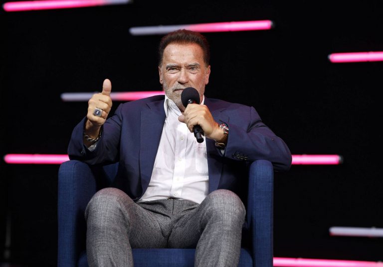 Arnold Schwarzenegger hat geschafft, wovon viele nur träumen. Der gebürtige Österreicher ist weltweit bekannt als Schauspieler und hat sich einen Namen als Bodybuilder gemacht