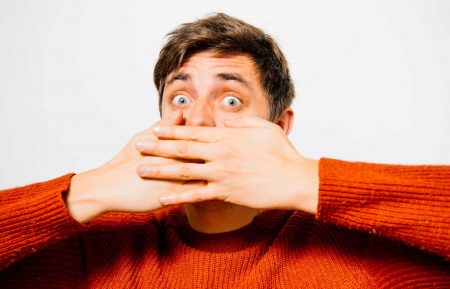 Dein Kündigungs-Countdown läuft – wenn du diese 8 Anzeichen bemerkst Warnsignale im Job erkennen: Was tun, wenn der eigene Arbeitsplatz gefährdet ist?