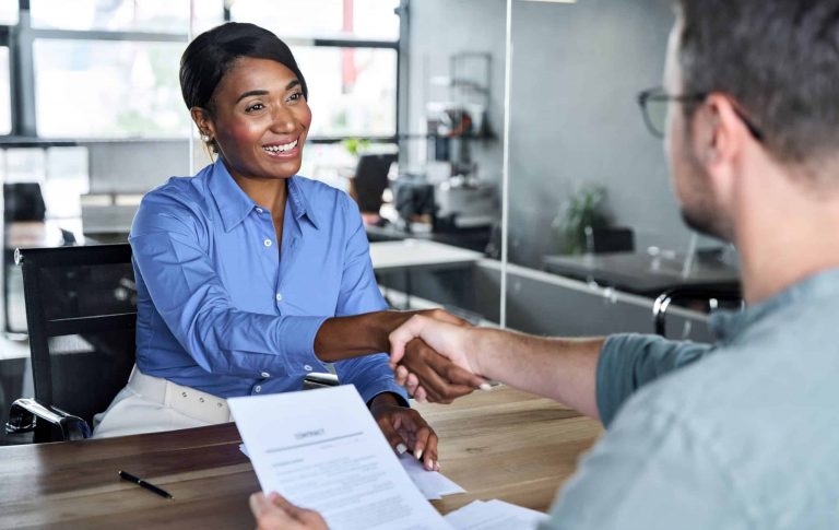 „Wer? Warum? Wie?“ – Unternehmen, die sich diese Fragen regelmäßig stellen, ziehen motivierte Mitarbeiter an.