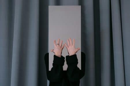 Selbstzweifel im Job: Den inneren Kritiker überwinden „Bin ich gut genug?“ – Selbstzweifel sind oft lauter als die eigenen Erfolge.