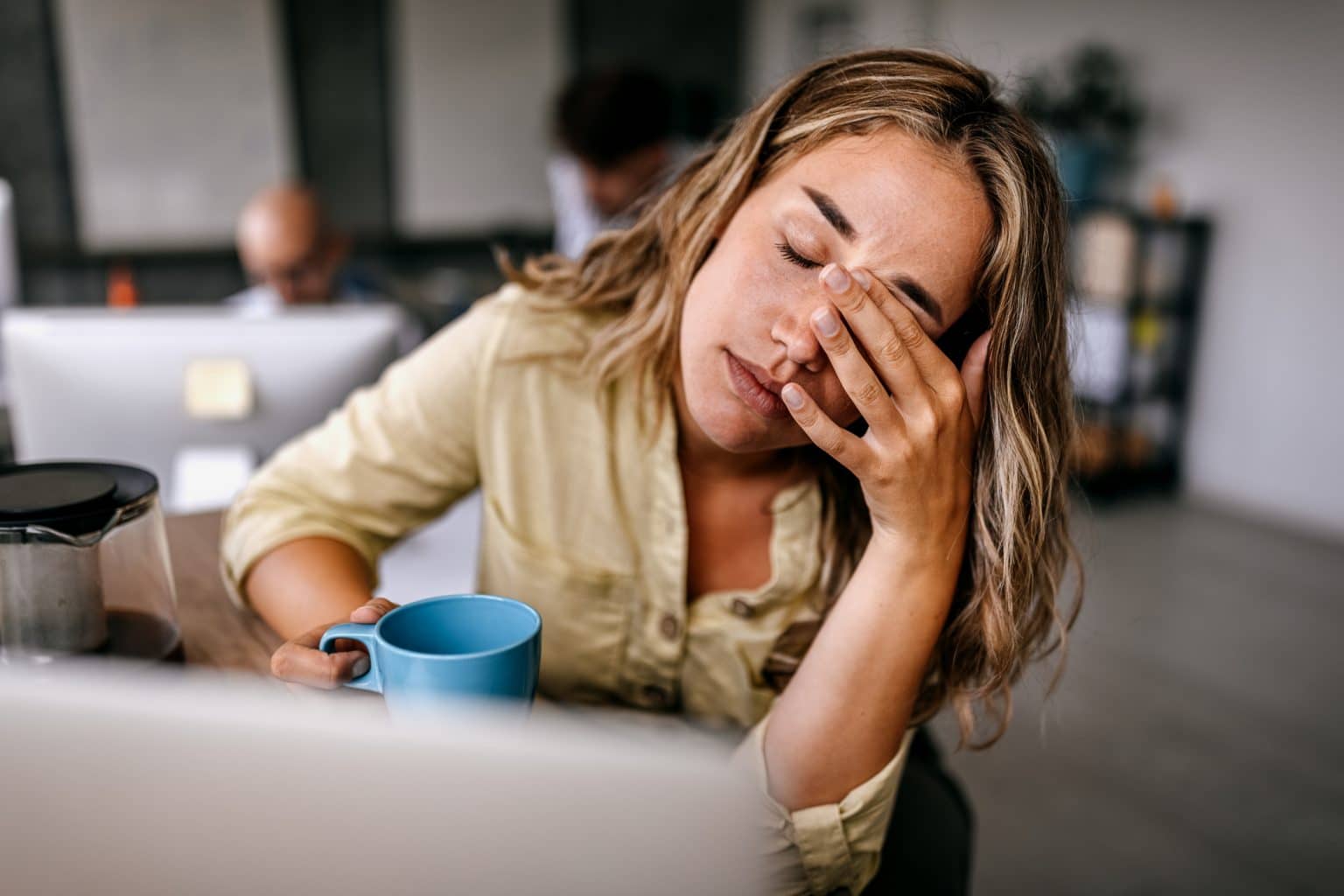 Ob Termindruck, Konflikte oder Perfektionismus – Stress entsteht oft durch eine Mischung aus äußeren und inneren Faktoren.