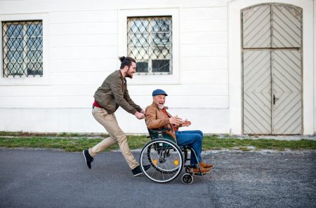 Die ehrlichste Stelle im Lebenslauf ist die Lücke Berufliche Lücken erzählen von Leben, Entscheidungen und Prioritäten.