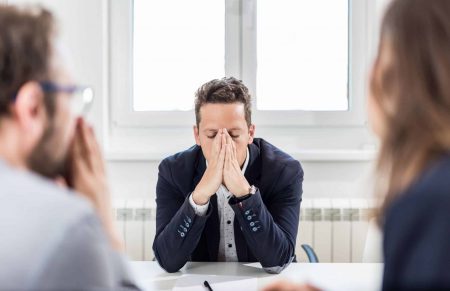 Wer unvorbereitet ins Bewerbungsgespräch geht, zeigt, dass ihm dieser Job nicht wirklich wichtig ist.