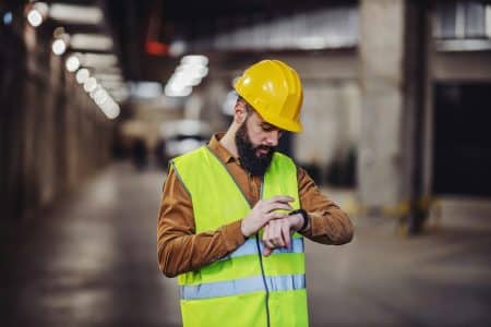 Mehr als die Hälfte der Beschäftigten in Deutschland würde ihre Arbeitszeit gerne reduzieren – doch vielen fehlt die Option dazu.