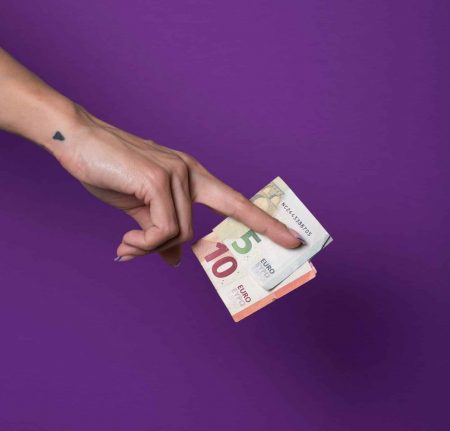 Finanzielle Sorgen sind belastend – doch das Schweigen darüber wiegt oft noch schwerer.