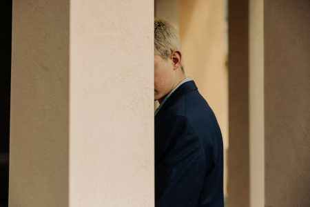 Sympathie schadet deiner Karriere – zumindest wenn du Chef werden willst Sympathisch sein ist angenehm, aber selten hilfreich auf dem Weg in die Chefetage.