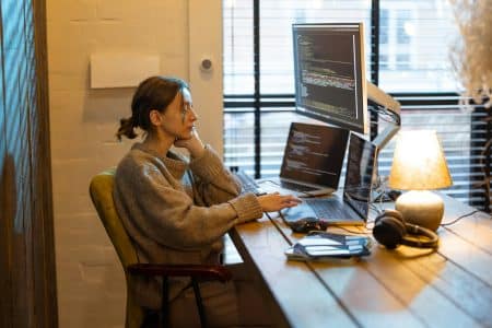 Schöne neue Arbeitswelt: einsam statt gemeinsam Wie kann man Arbeit so organisieren, dass niemand allein kämpfen muss?